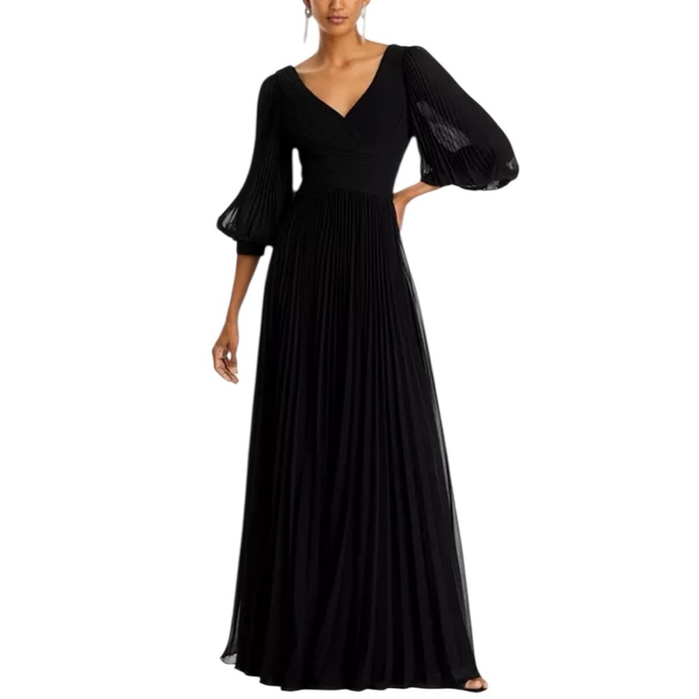 Teri Jon By Rickie Freeman Chiffon Pleated V Neck Gown 209098